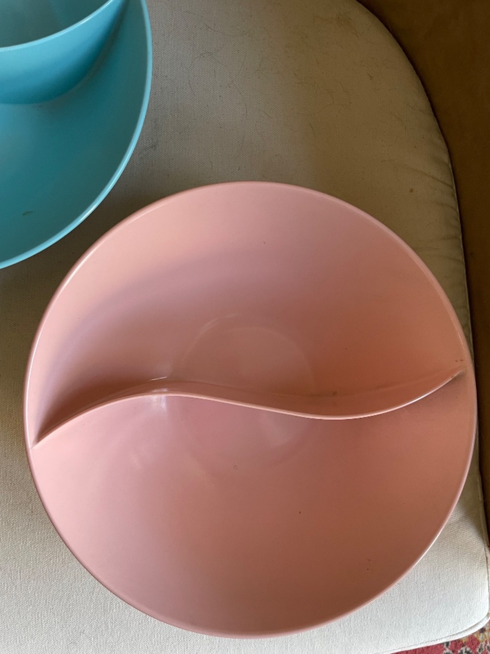 PRICE DROP! Vintage Melmac Pink and Blue dinnerware serving bowls - Set of 2! - Picture 6 of 13